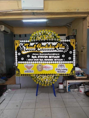 Papan Bunga di Lamper Lor Semarang Selatan