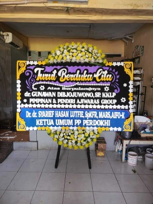 Papan Bunga di Lamper Lor Semarang Selatan